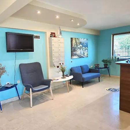 Family Primo فندق بريمورسكو